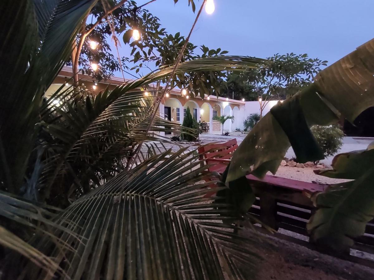 Hotel Villa Gabriela - Restaurant, Bikes ,Lands Tours Celestun Exterior foto